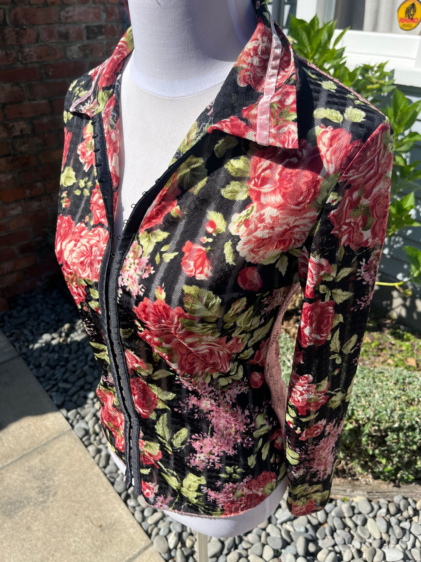 Long-sleeve floral lace top | Size 10