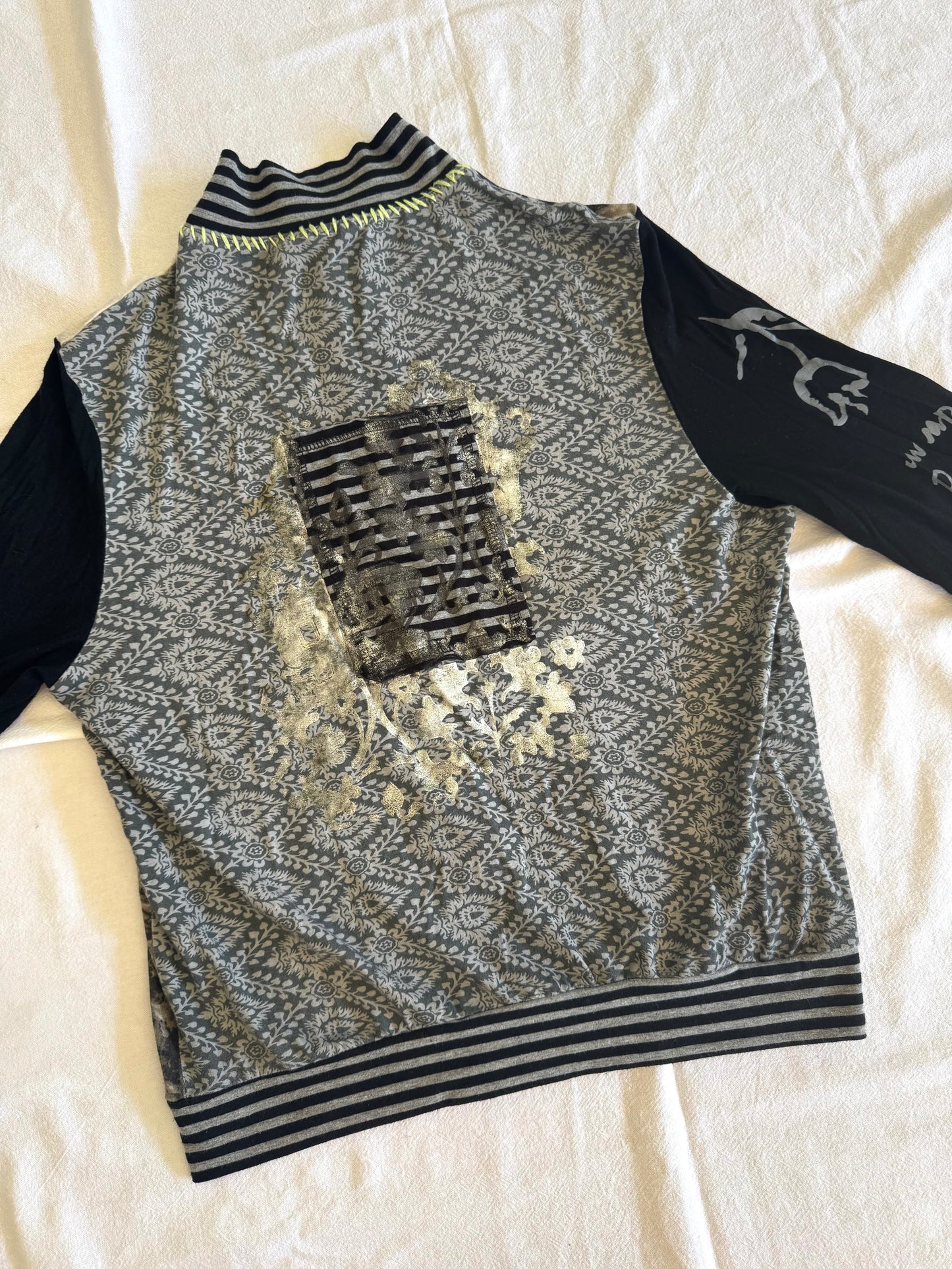 Funky Cotton Zip-Up | Size 8-12
