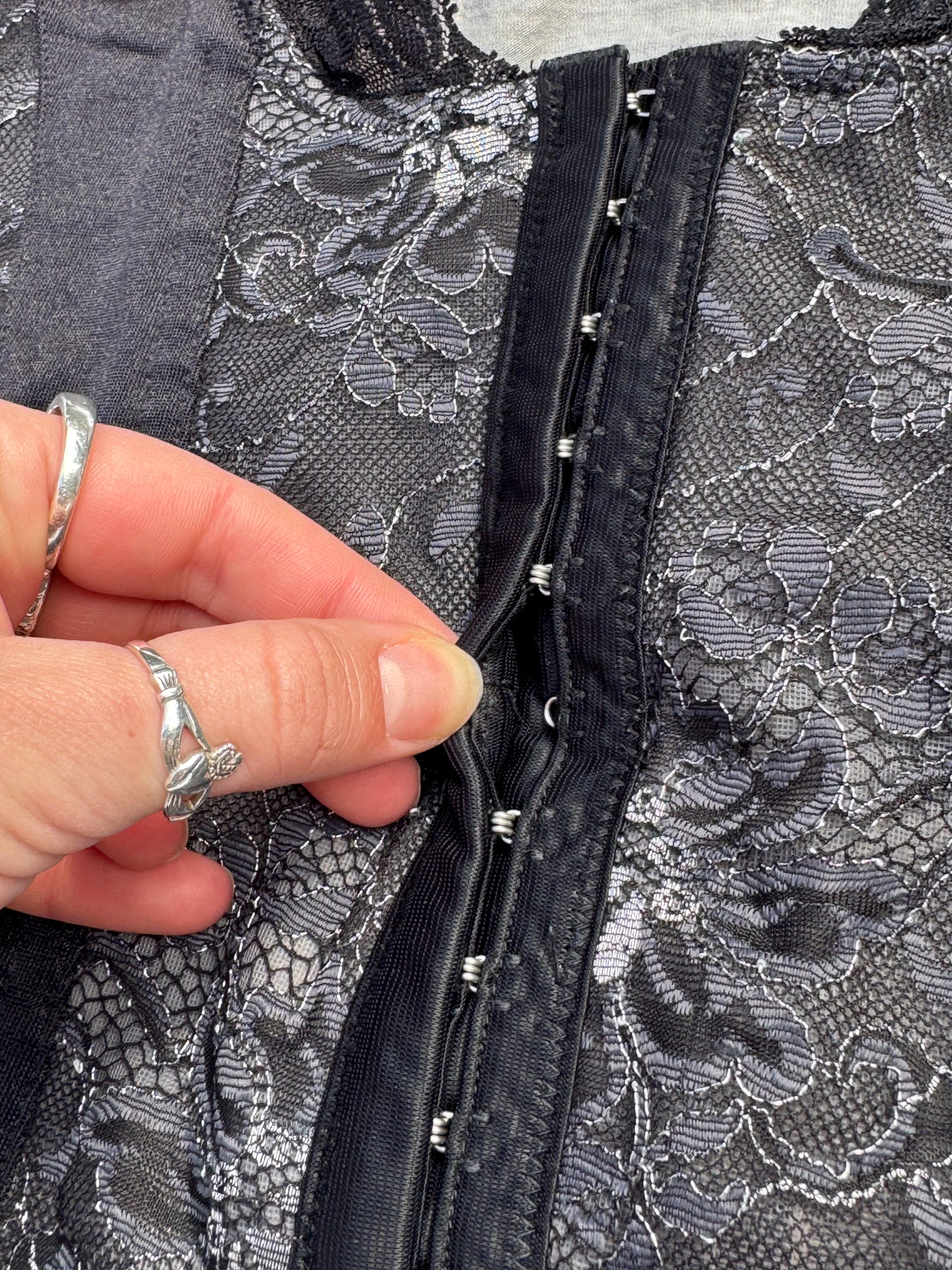 Beautiful Black/Silver Lace Corset | Size 4-6