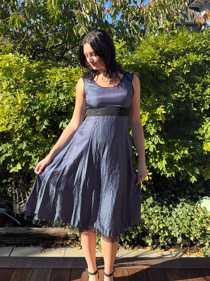 NZ Vintage Lace Midi Dress | Size 10