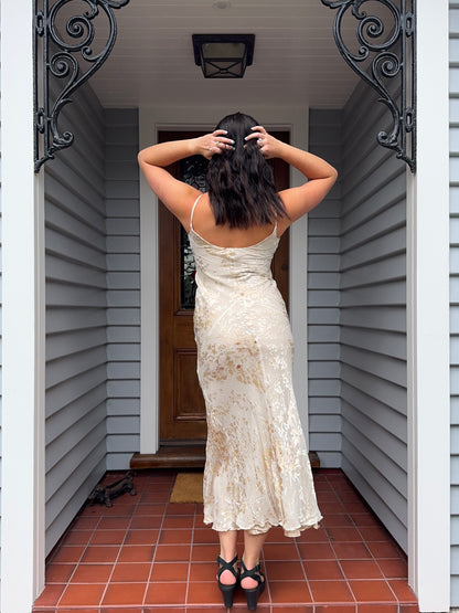 Beautiful Creme Vintage Gown | Size 8-10