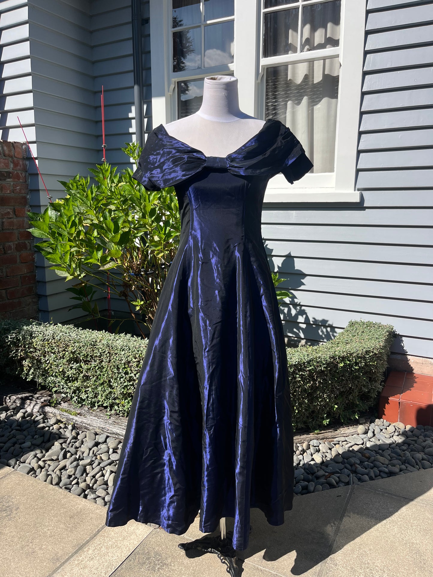 Vintage Blue Bow Gown | Size 8