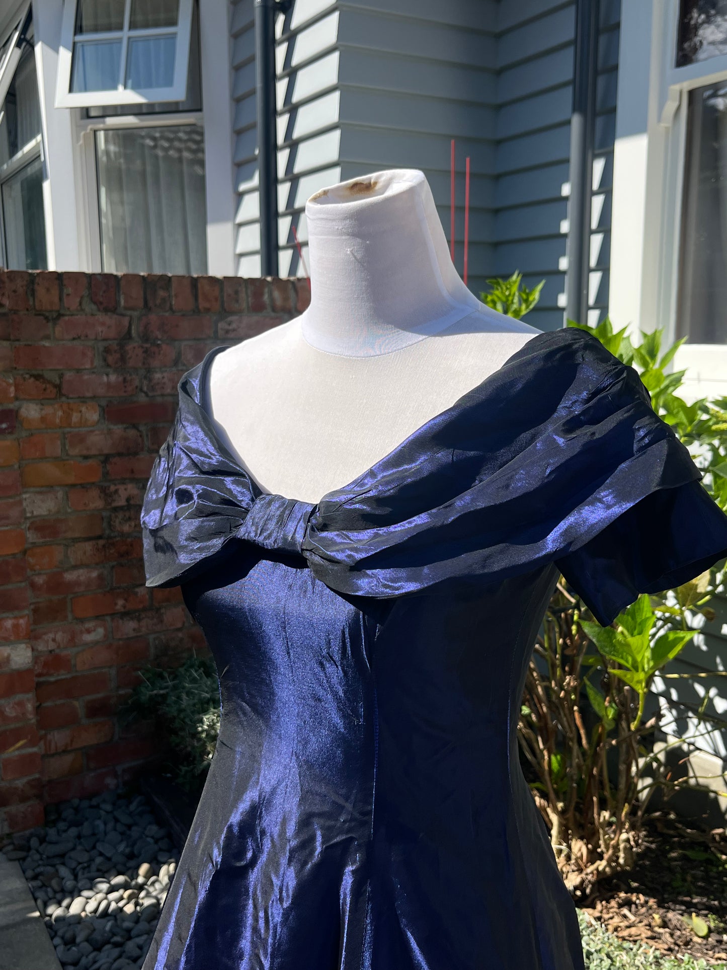 Vintage Blue Bow Gown | Size 8