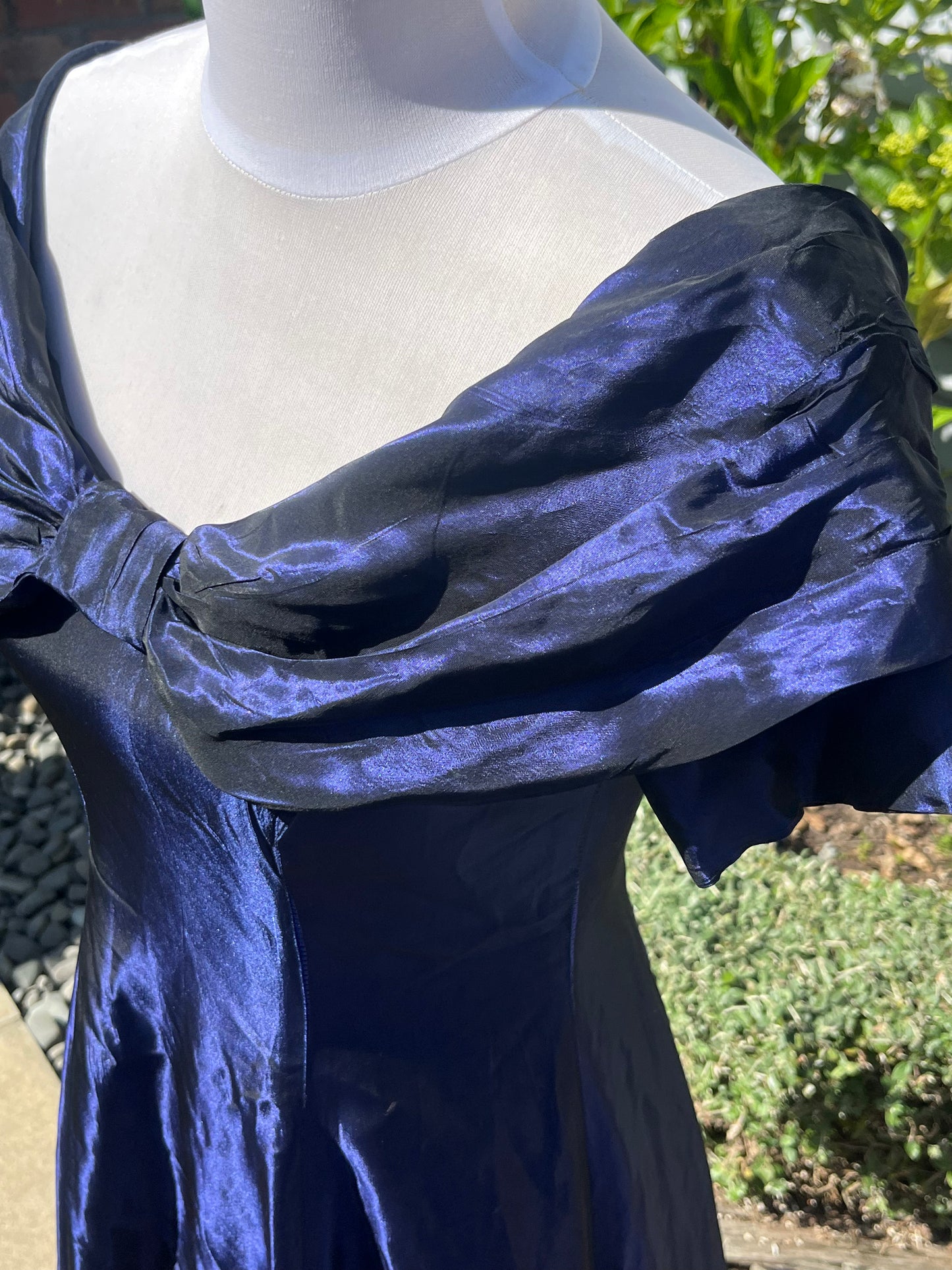 Vintage Blue Bow Gown | Size 8