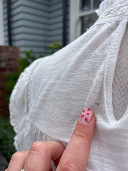 White top with frill detail | Size 8