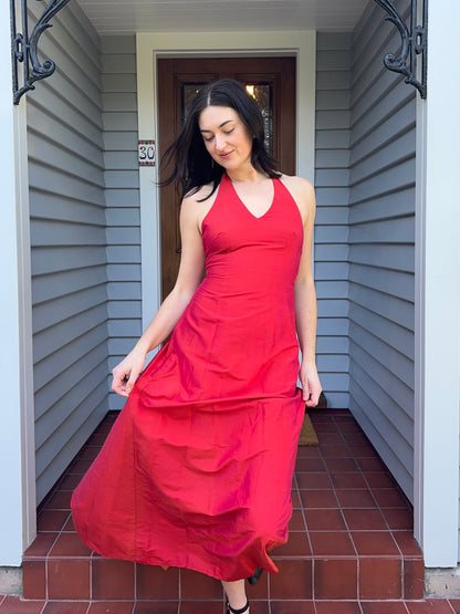 Beautiful Vintage Halter Neck Gown | Size 8-10