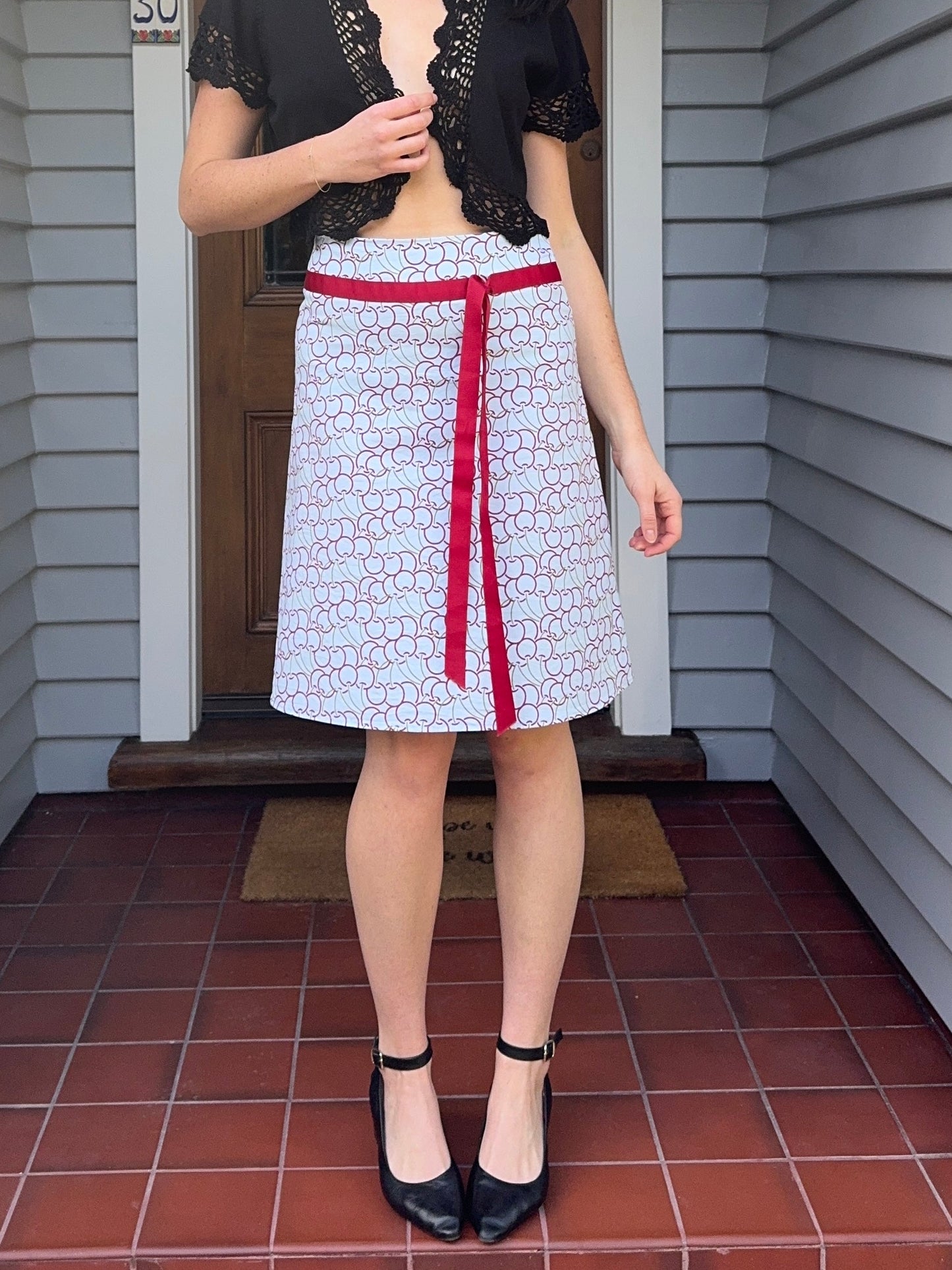 2000s Cherry Midi Skirt | Size 8-10
