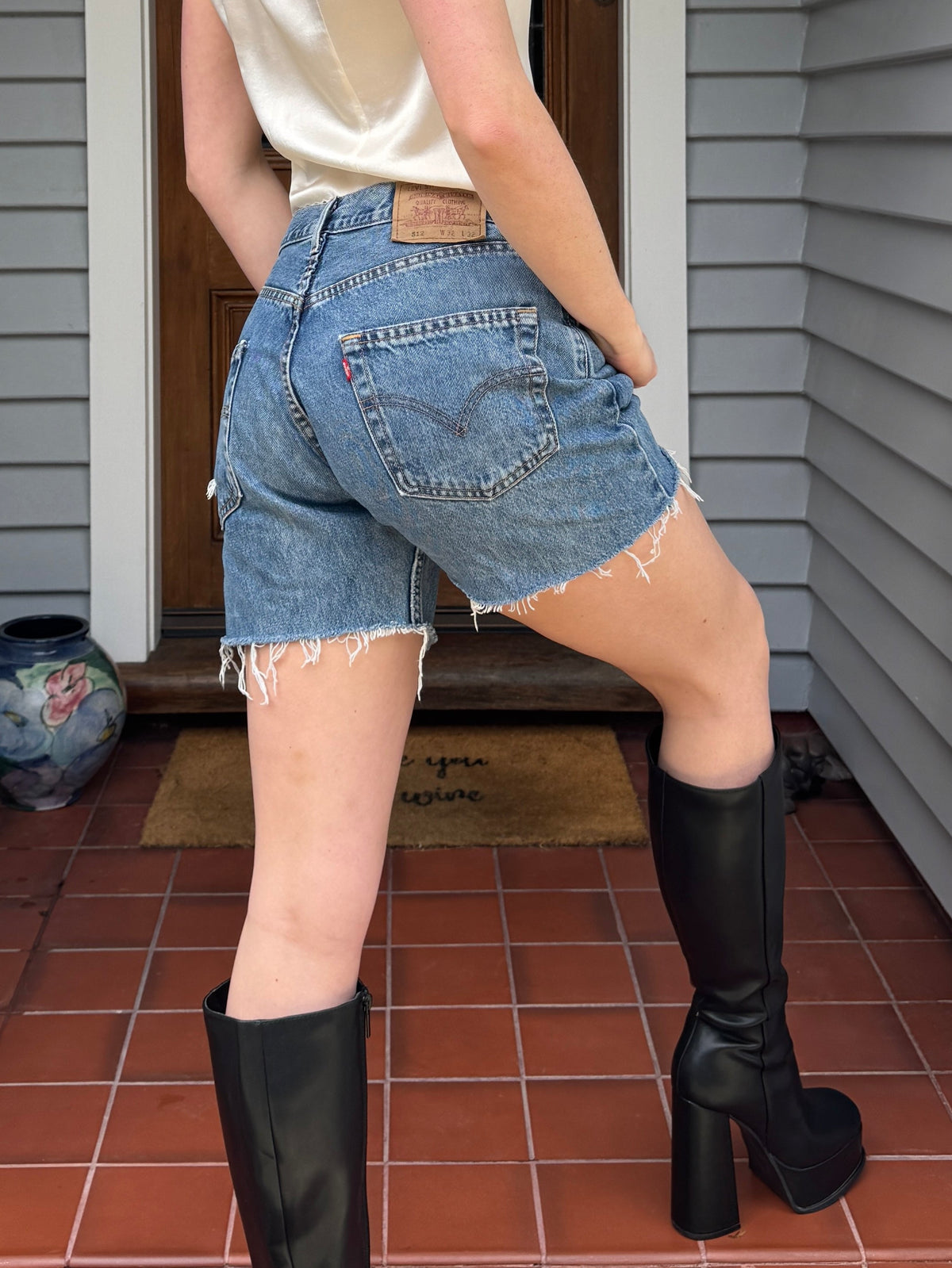 Vintage Levi's Shorts | W 32