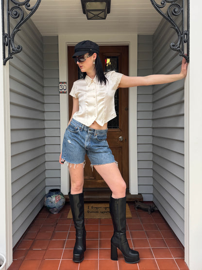 Vintage Levi's Shorts | W 32