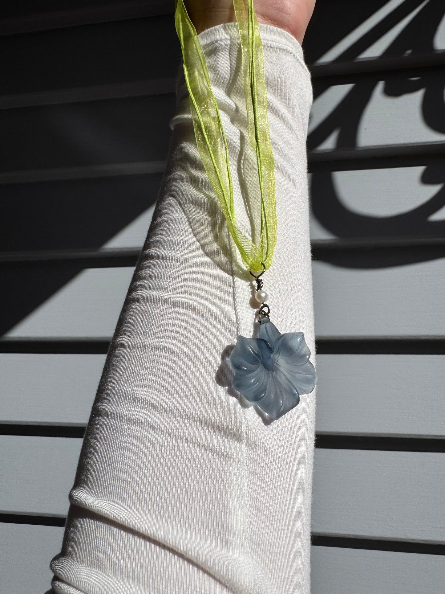 Green Necklace With Floral Pendant