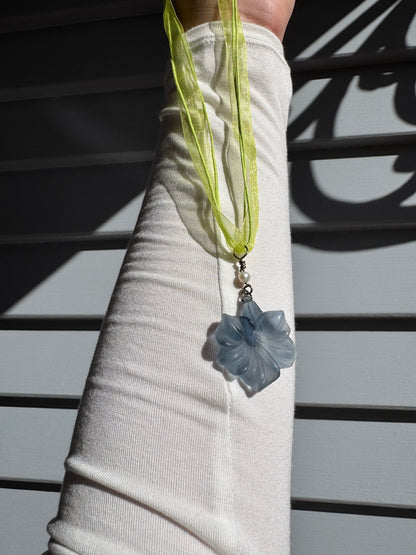 Green Necklace With Floral Pendant
