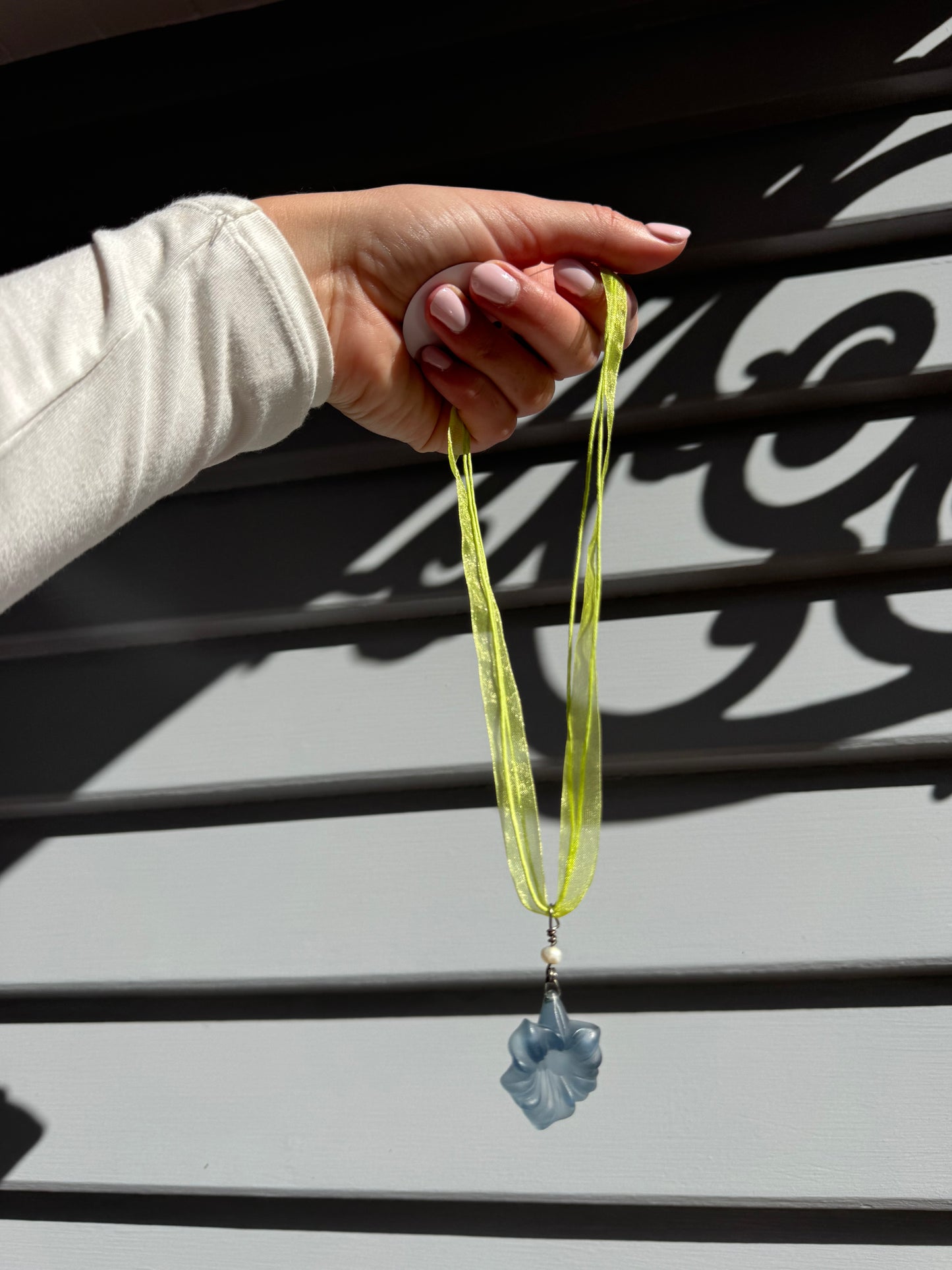 Green Necklace With Floral Pendant