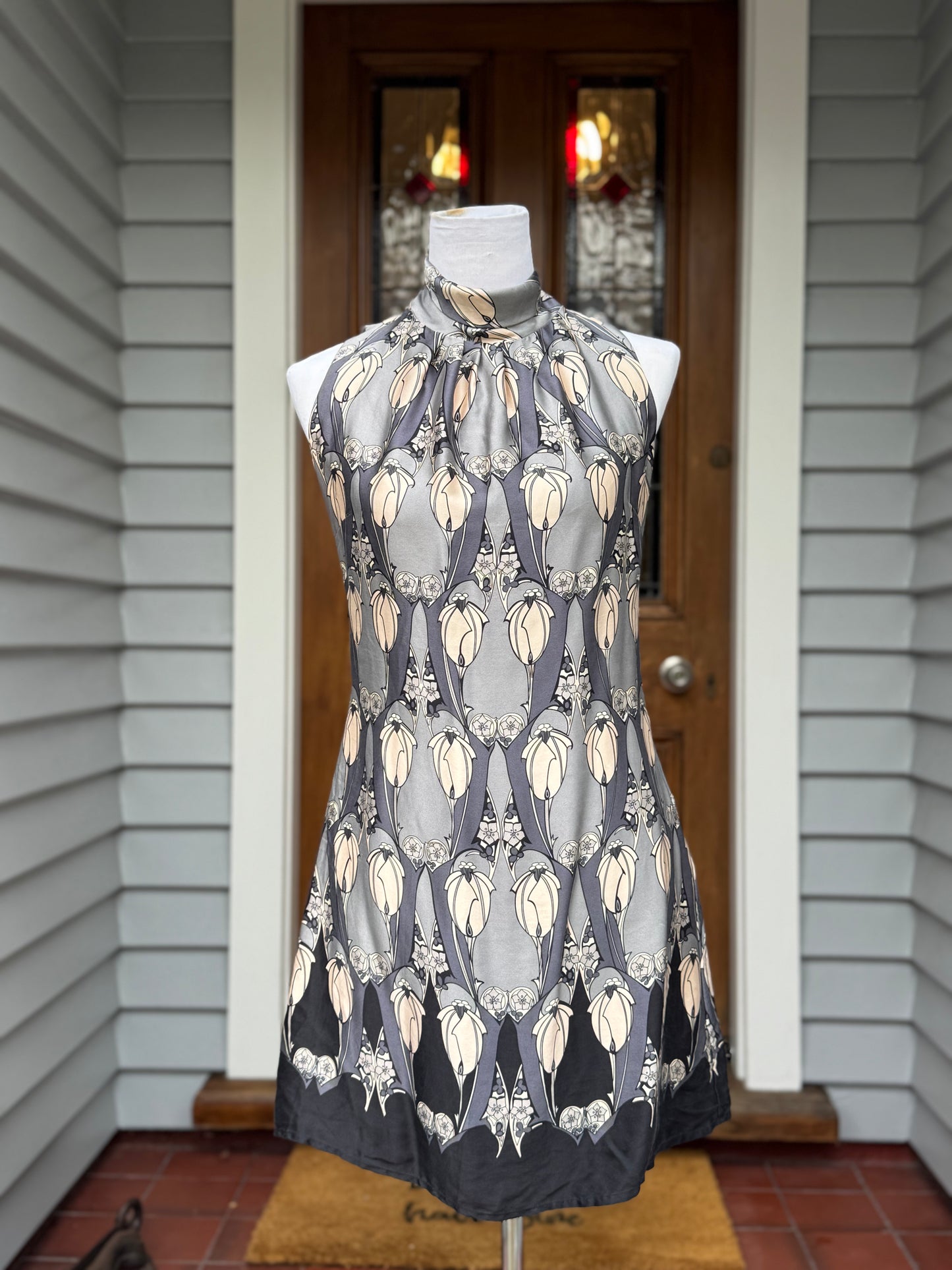 Beautiful Vintage Silk Tie Up Mini Dress | Size 8-10