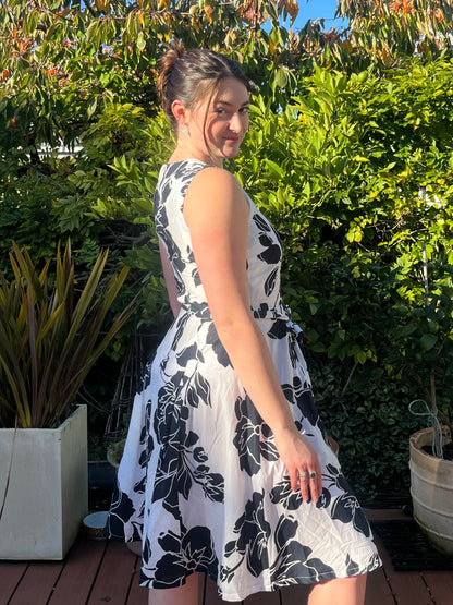 Black and White Floral Midi Dress | Size 12