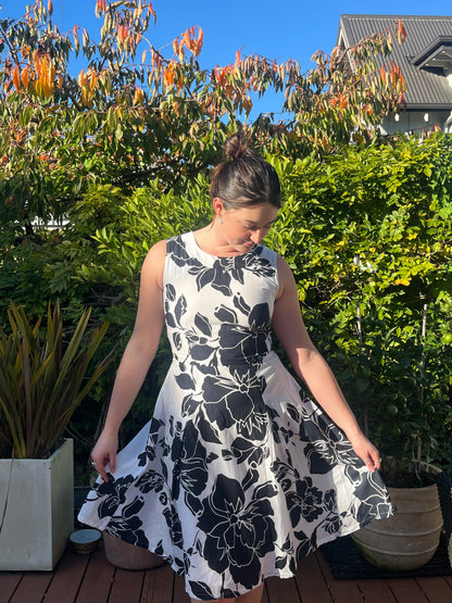 Black and White Floral Midi Dress | Size 12