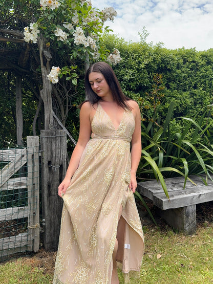 Gorgeous Gold Gown | Size 8-12
