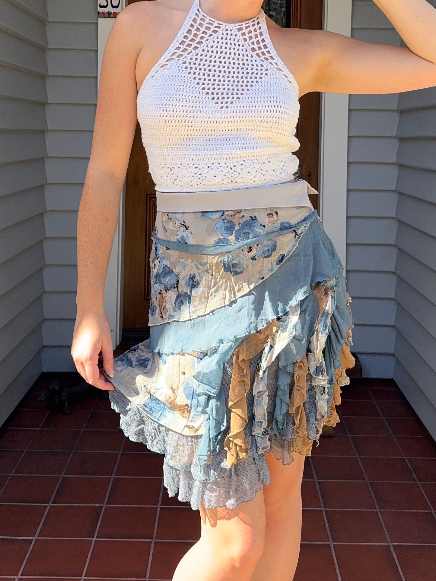 Beautiful Floaty Mini Skirt | Size 8-10