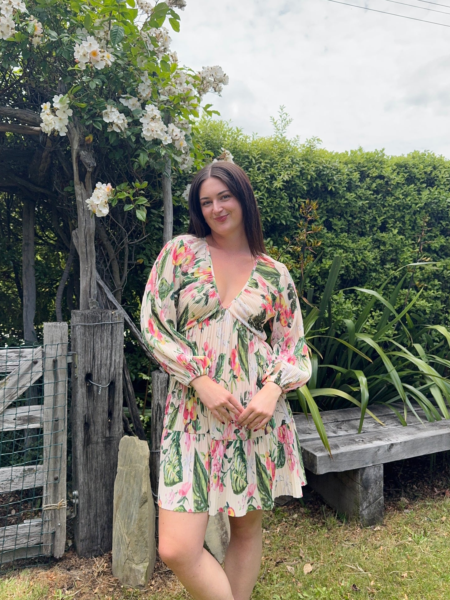 Soft & Feminine Floral Mini Dress | Size M