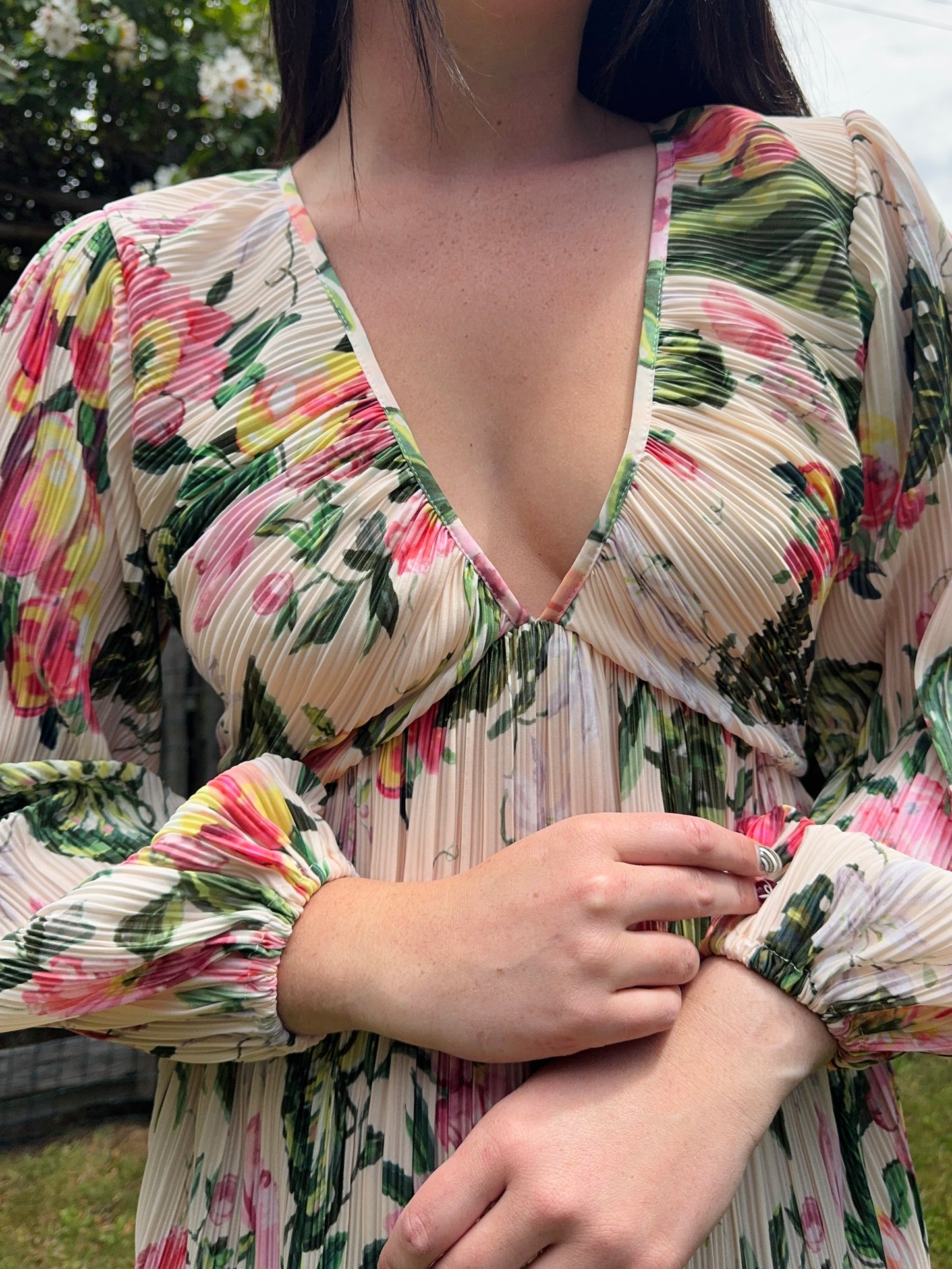 Soft & Feminine Floral Mini Dress | Size M