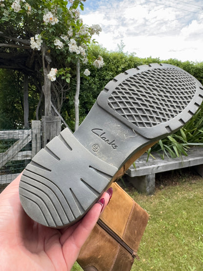 Funky Brown Boots | Size 5 1/2