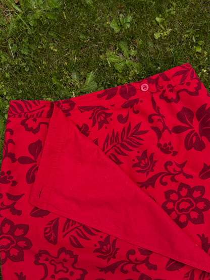 Cross-over hawaiian mini skirt | Size 6-8